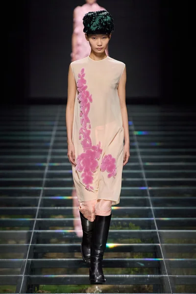 Look 6